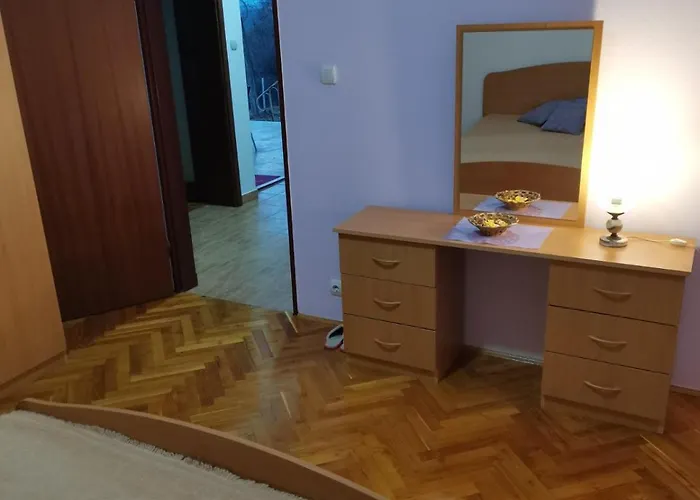 Sumadijska Panorama 別荘 Topola